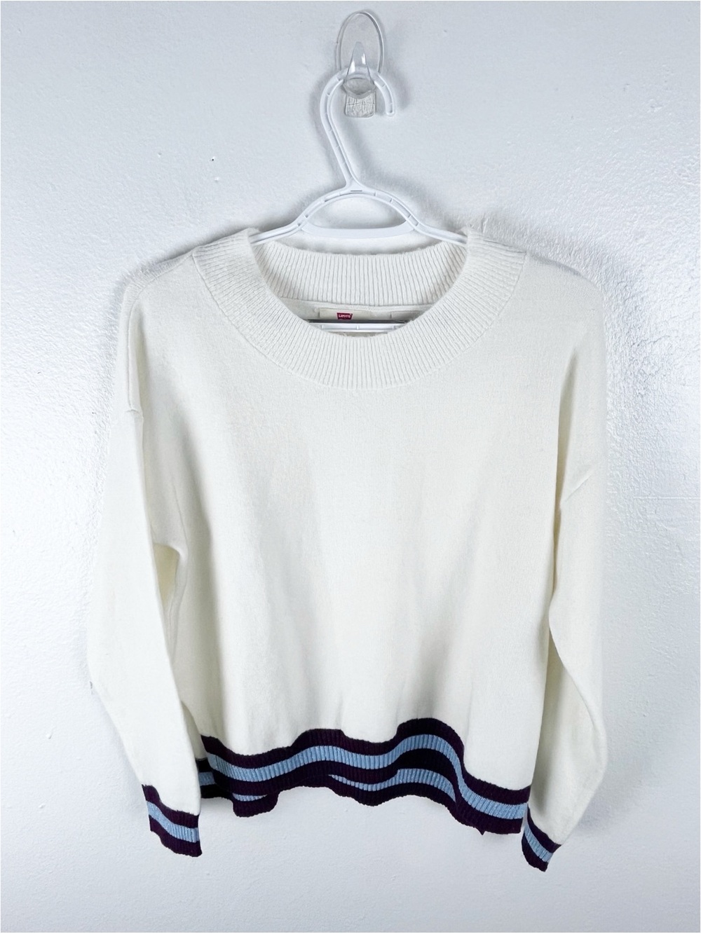 LEVI’S Cream Long Sleeves Striped Sweater Size Small Preppy Tennis Neutral Cozy